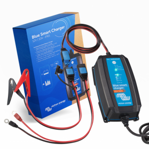 Blue Smart IP65 Charger 12/10 + DC connector